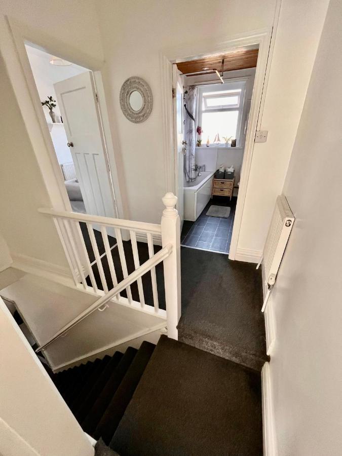 Entire In With Free Parking And A Private Patio Garden Holiday home Blackpool