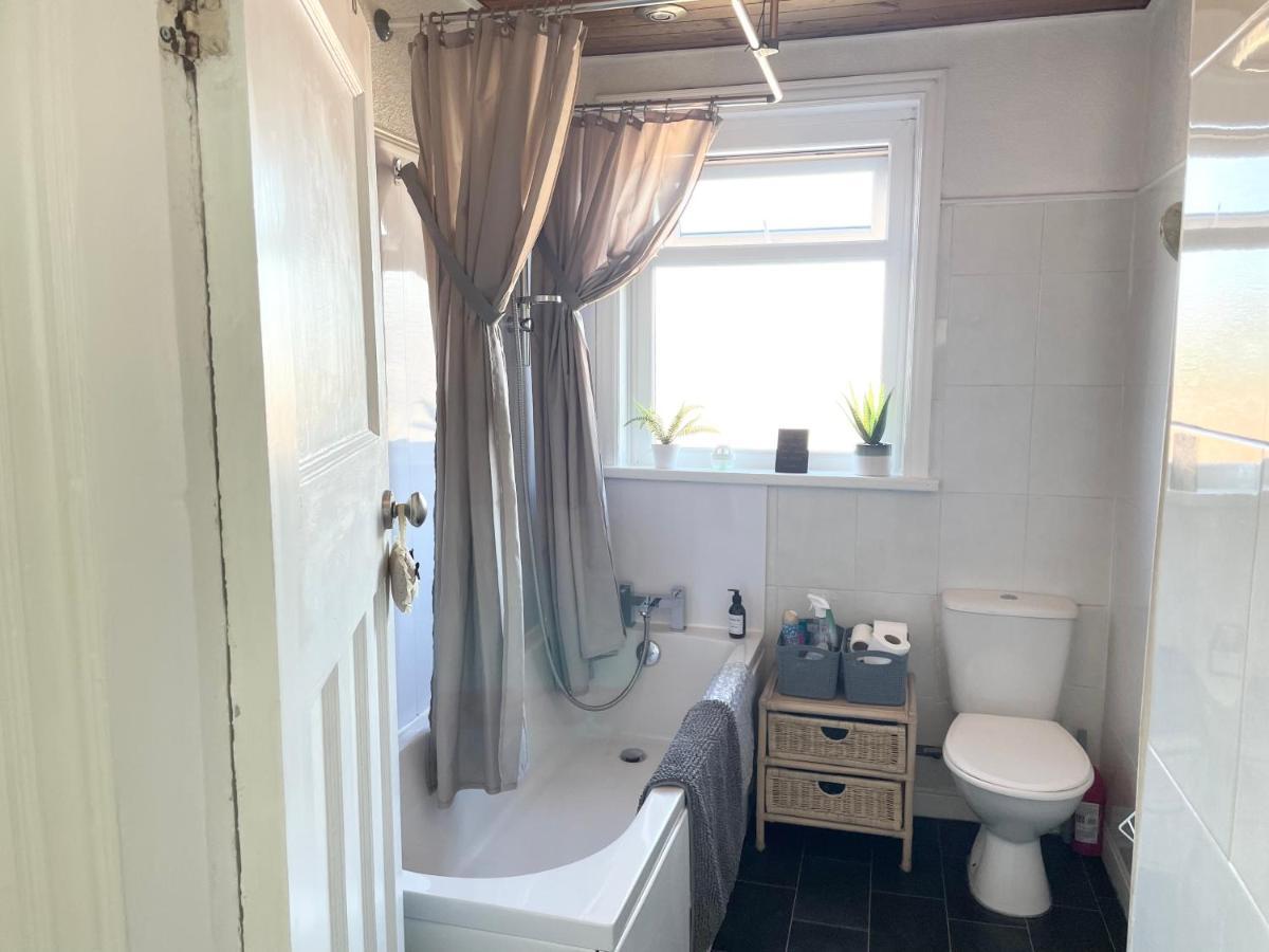 Ferienhaus Entire In With Free Parking And A Private Patio Garden Blackpool